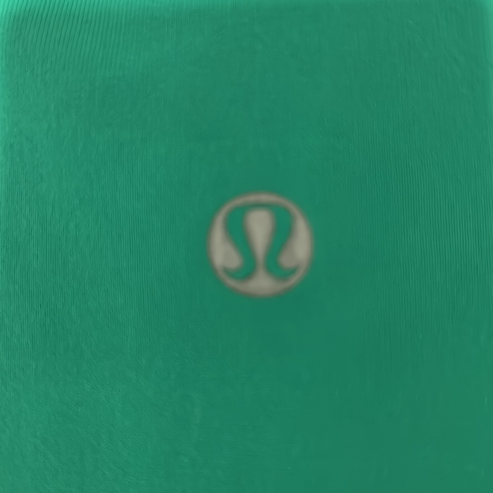 Lululemon tank - Picture 4 of 4
